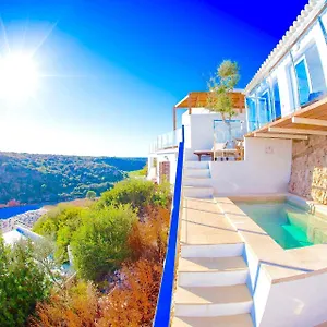 Villa Seafront Bellavista With Heated Pool By Dadovillas, Cala En Porter (Menorca)